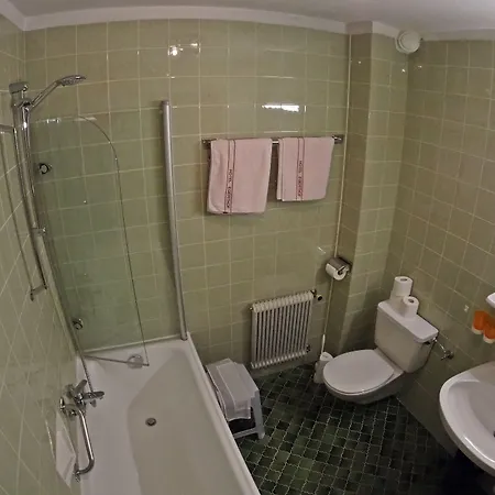 Egerthof 3*