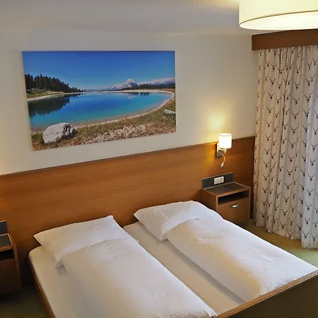 Szálloda Egerthof 3*